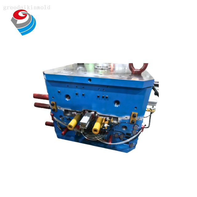 Stampo per iniezione a campana 