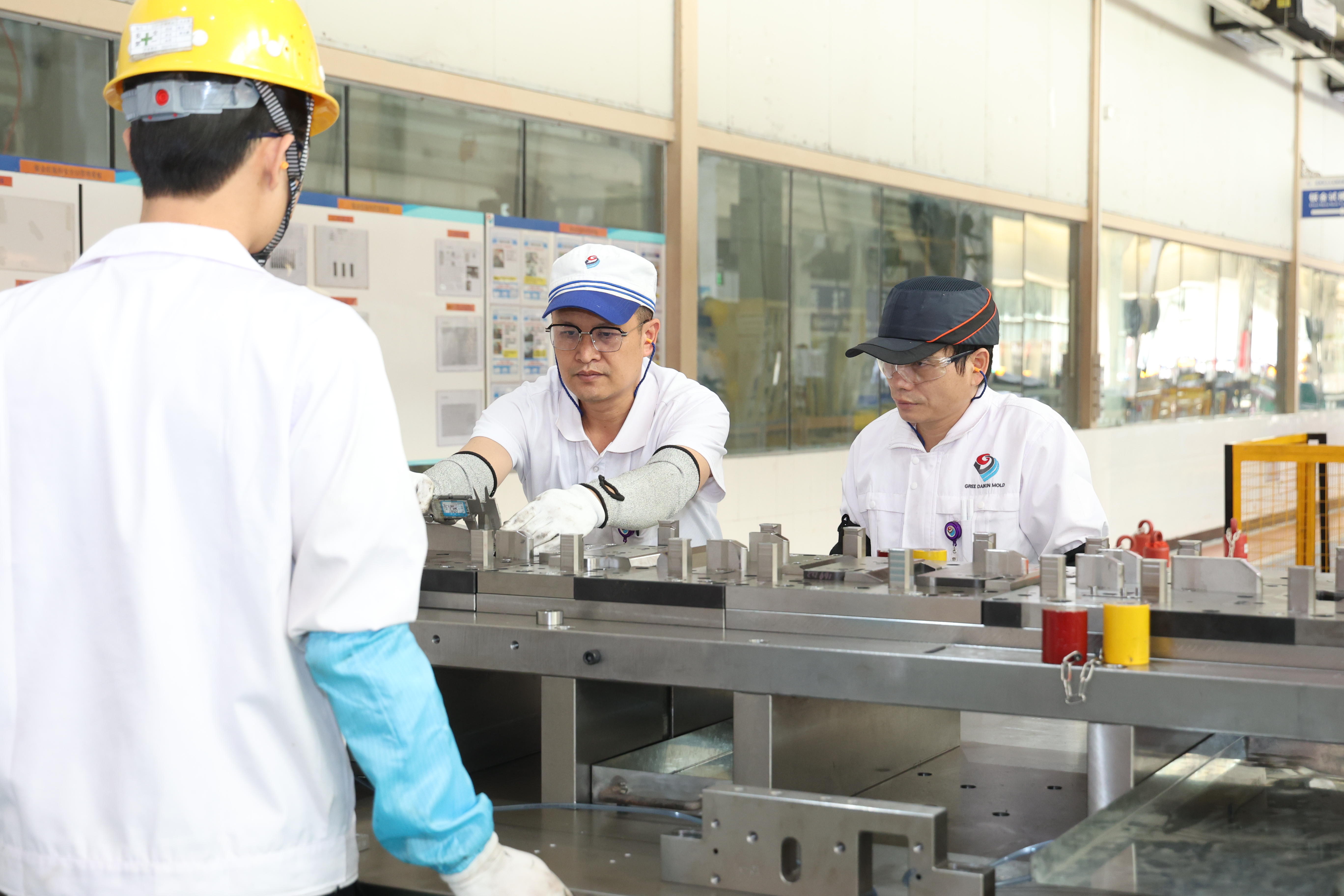 I principi di selezione dei materiali della lamiera