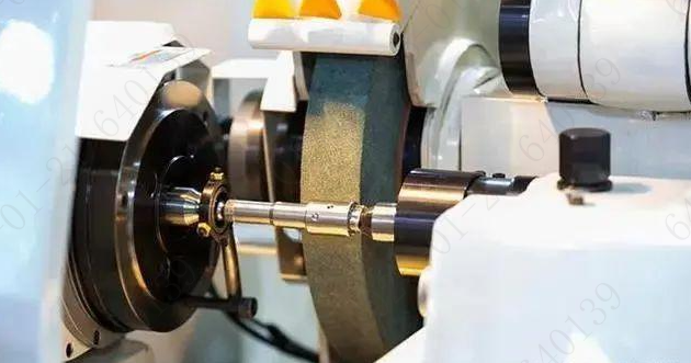 Rettifica nella tecnologia di lavorazione degli stampi